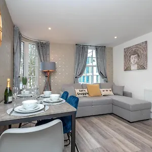 The Honeycomb By Fortuna Cheltenham